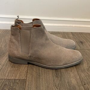Aldo Chelsea Sz.9.5  Grey Suede Boots Shoes Vintage